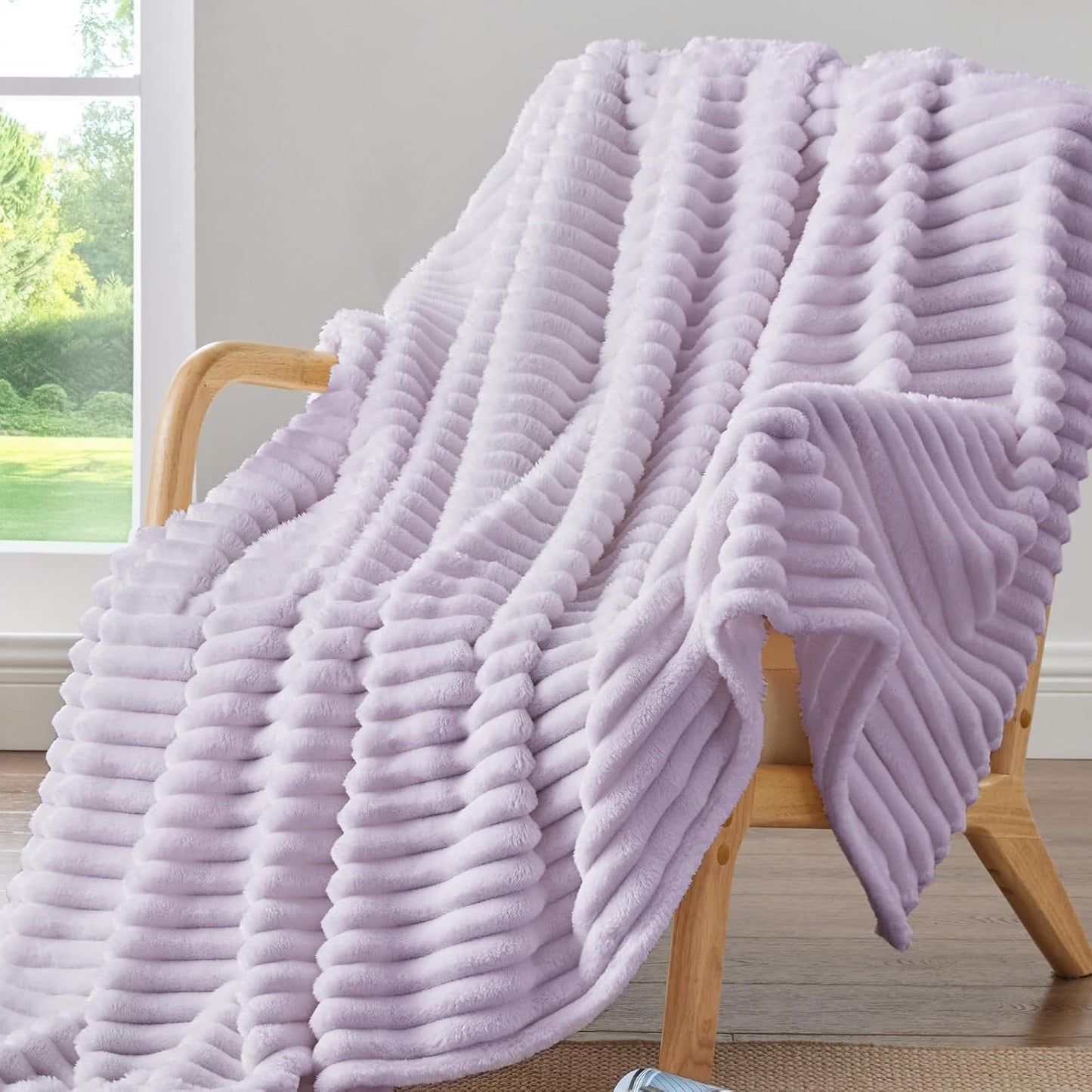 Warm & Fluffy Fleece Throw Blanket - 50" x 60"